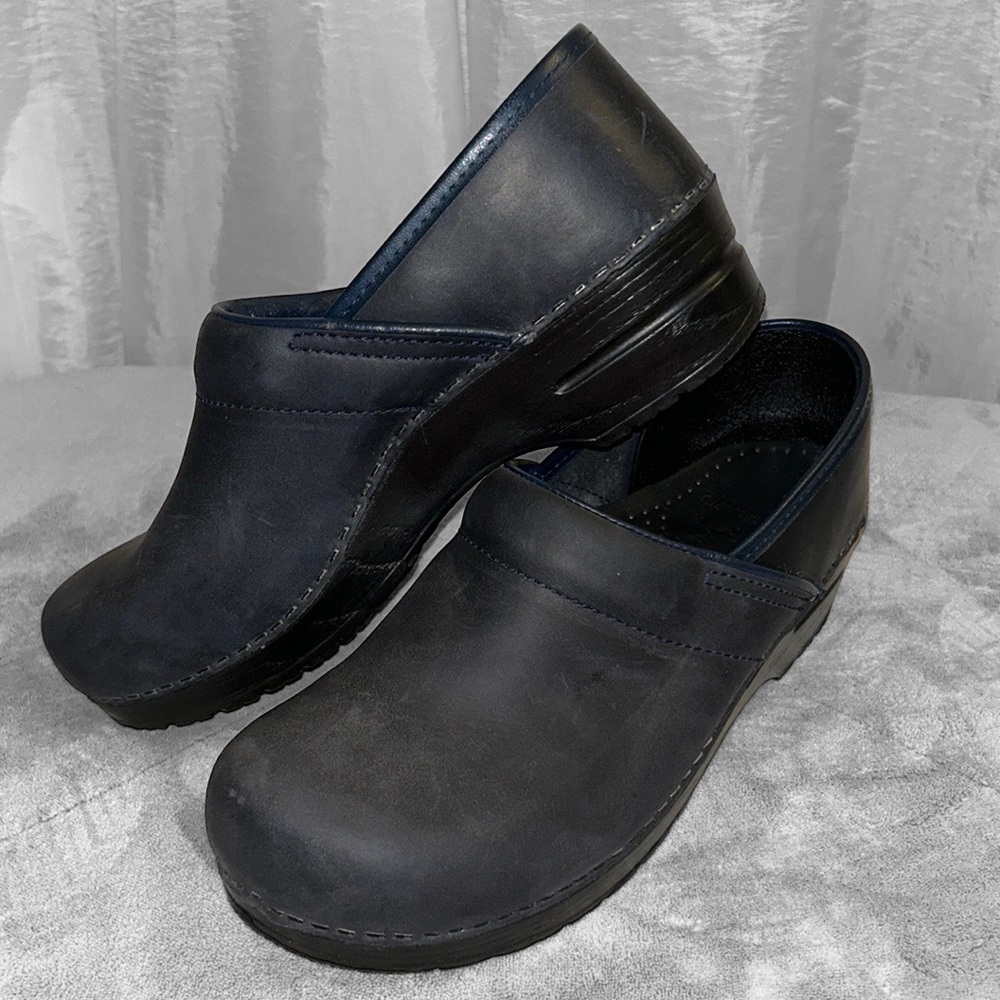 dansko Professional Black Oiled Clog